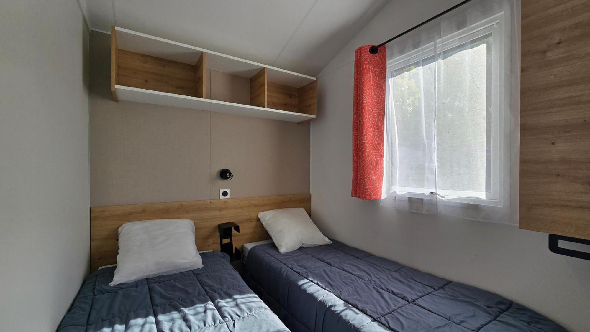 Camping Les Mancellieres Avrille  Bilik gambar